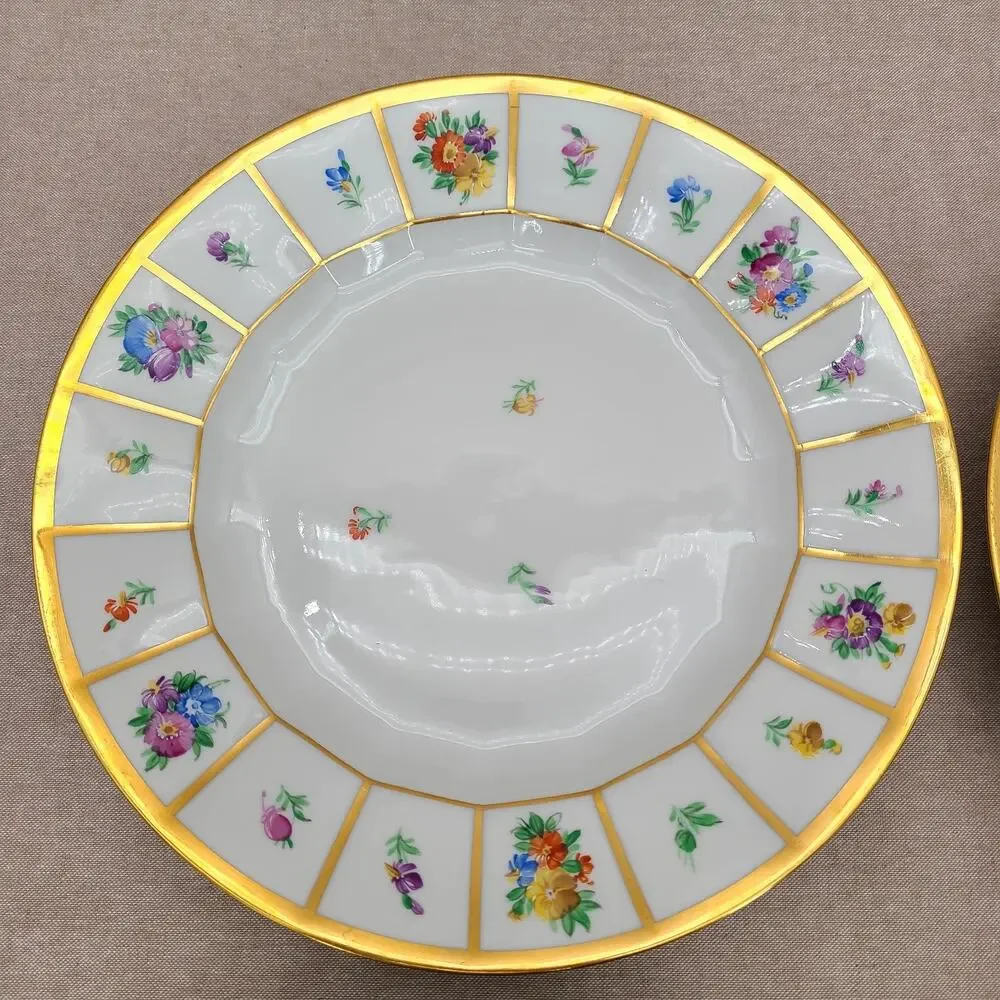 4 settings - Royal Copenhagen 'Henriette' 10.25 Inch Dinner Plates #444-8549